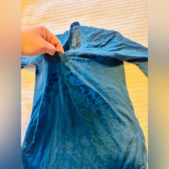 NWT Express Floral Burnout Long Sleeve Top - Picture 3 of 6